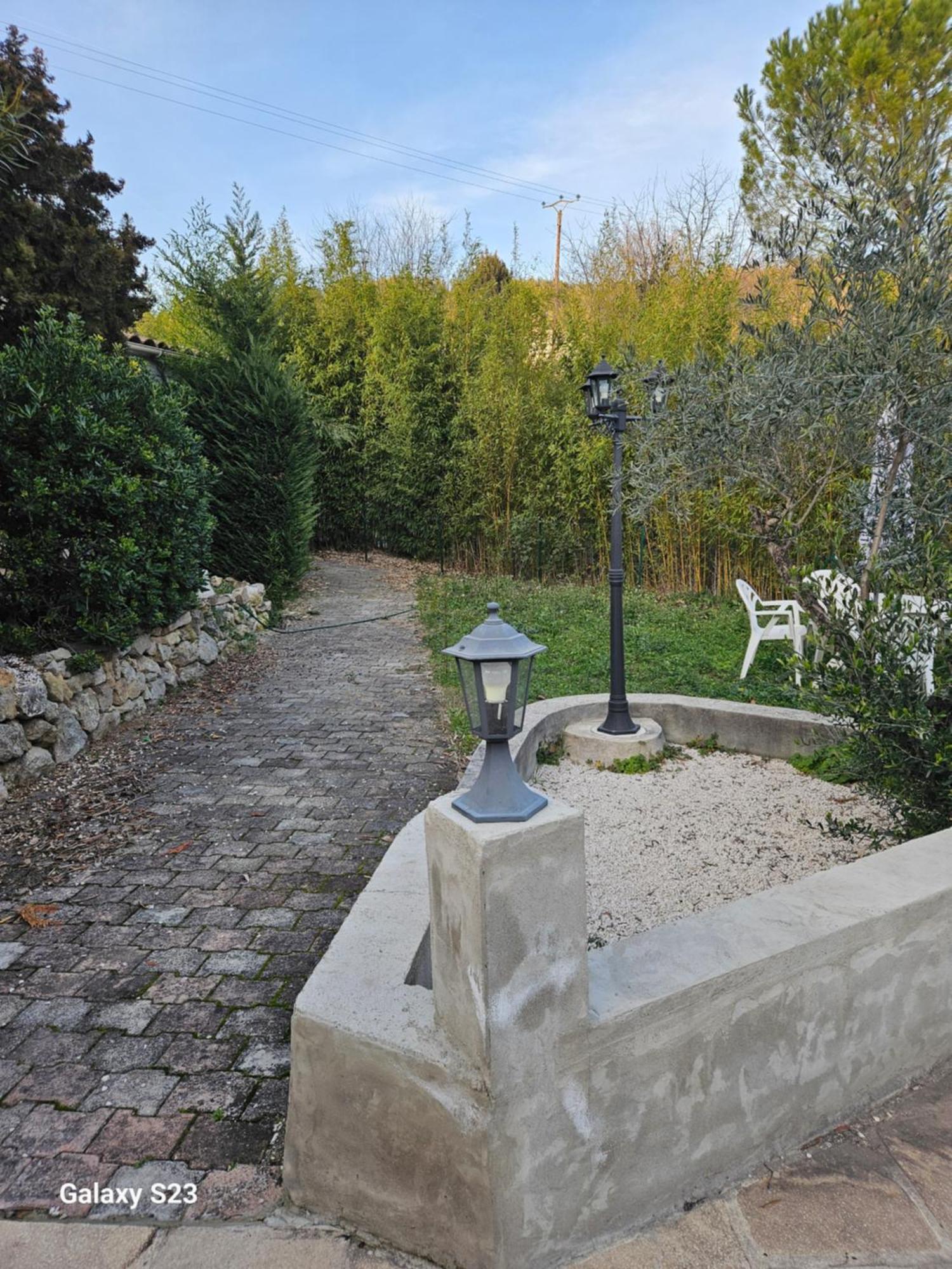 Guest House Calme Avec Acces Jardin Et Piscine Flayosc Eksteriør billede